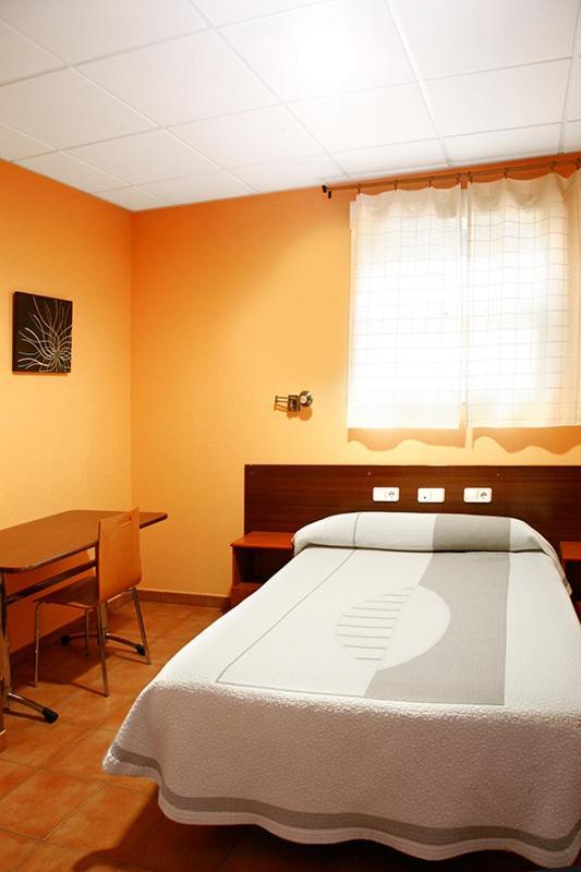 Alojamiento Numancia Pension Burgo Exterior foto
